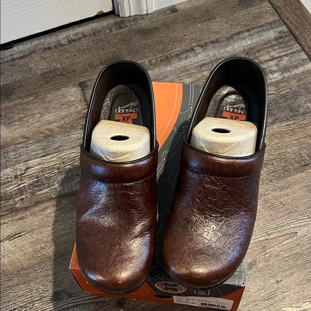 Dansko Brown Embossed Clogs size 38